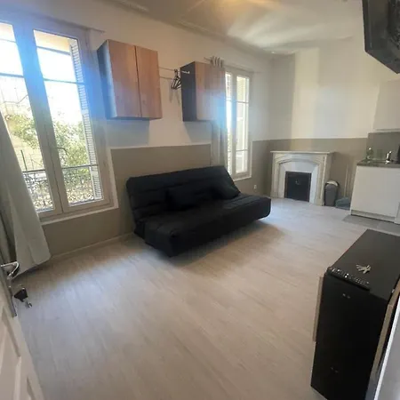 Apartment Petits Tout Equipees Gare